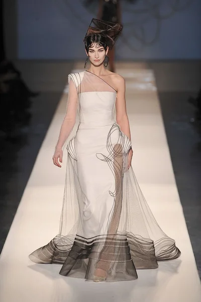 Look 34